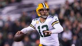 Aaron Rodgers details rib injury, expects to play next week if tests check out