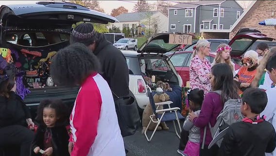 Brookfield church's 'trunk-or-treat' a Halloween success
