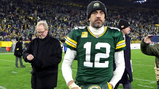 Packers’ Aaron Rodgers makes case to move away from turf fields: ‘Time to go all grass’