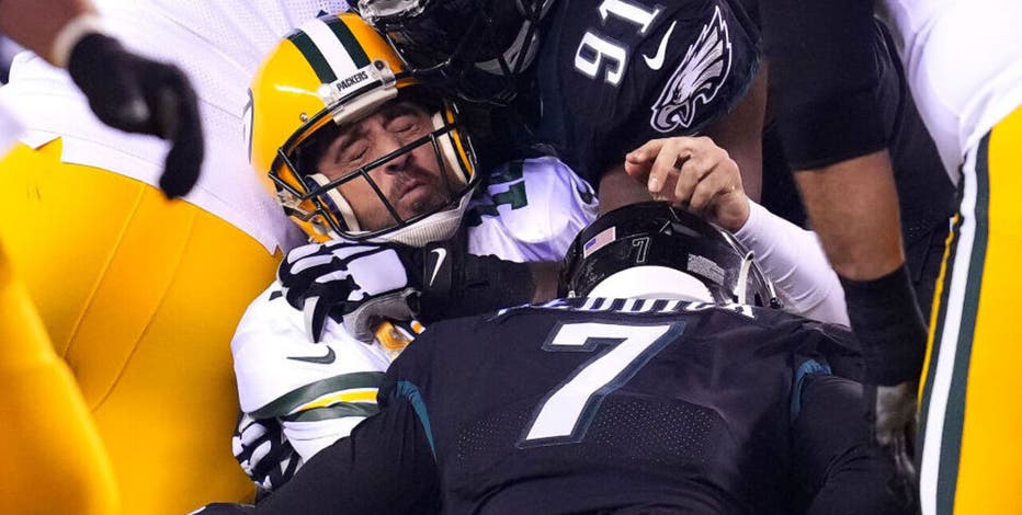 Rodgers leads Packers over Vick, Eagles 21-16