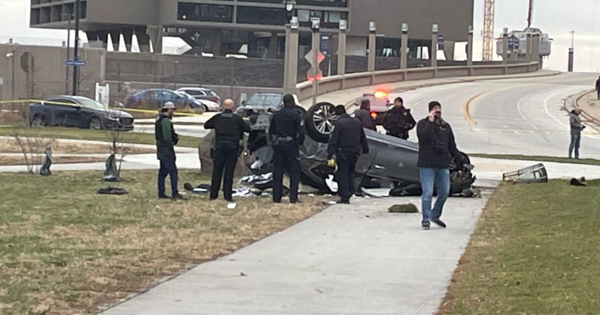 Cudahy police chase tops 100 mph, leads to rollover crash in Milwaukee ...