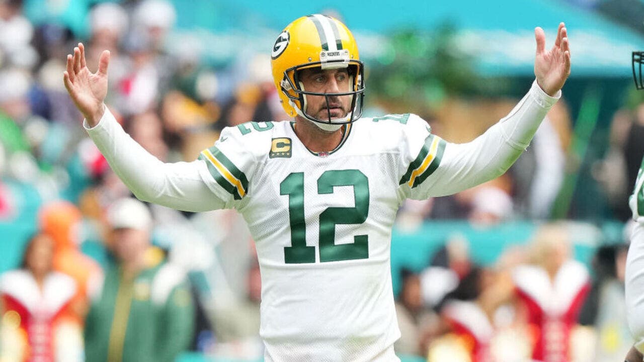 Packers defeat Dolphins, 26-20