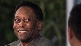 Legendary soccer star Pelé nears 1 month in hospital with no sign of improvement