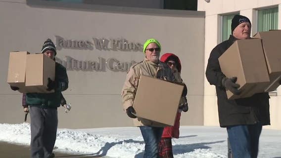 Milwaukee 'Community Projects for Seniors' Christmas meals for 36th year