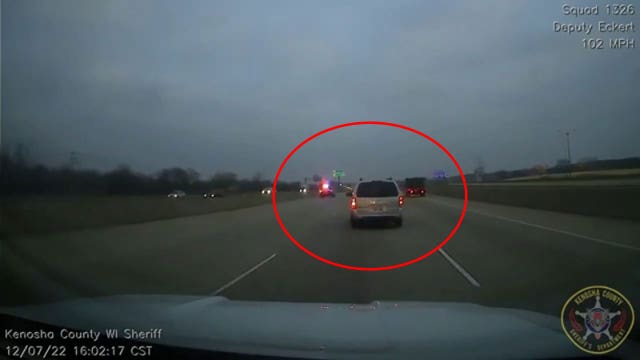 Kenosha County police chase; driver, passenger arrested after theft