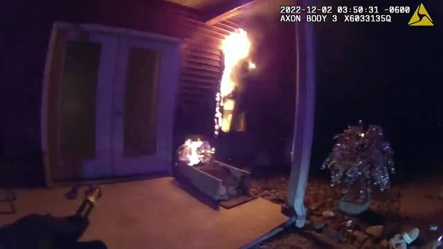 Fond du Lac County deputy extinguish house fire on Schoenberg Road