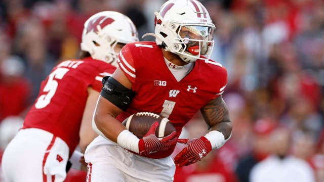 Guaranteed Rate Bowl: Wisconsin, Oklahoma State