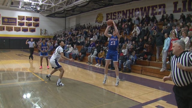 Wisconsin Lutheran junior Knueppel born to ball