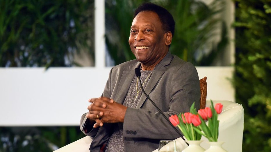 Pele-appears-at-event.jpg