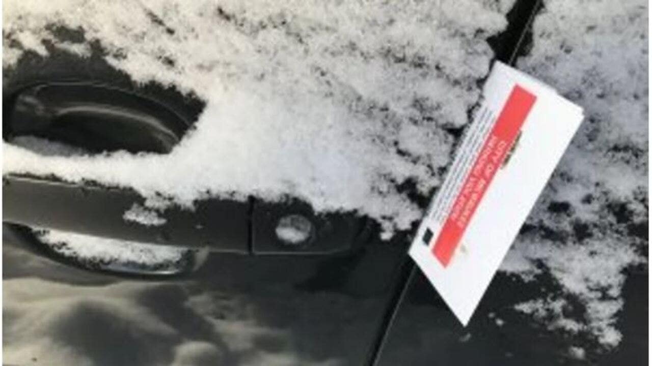 Milwaukee snow emergency, winter parking rules in effect
