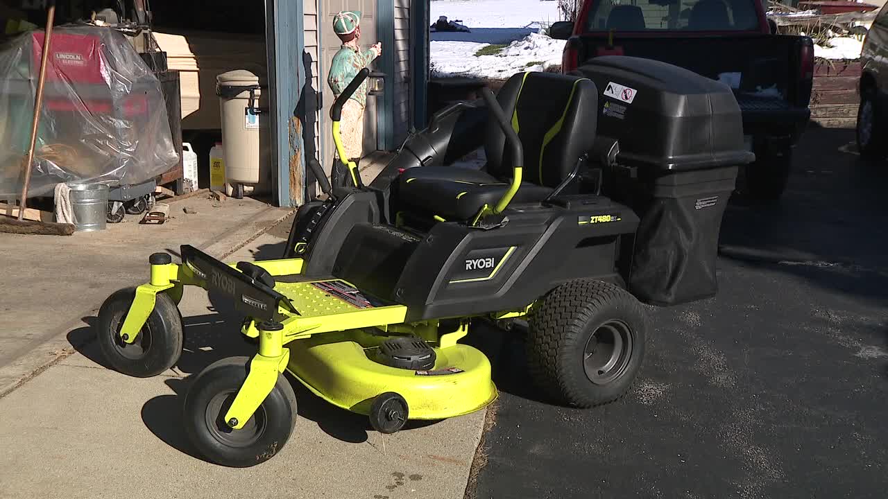 Ryobi electric riding online mower battery