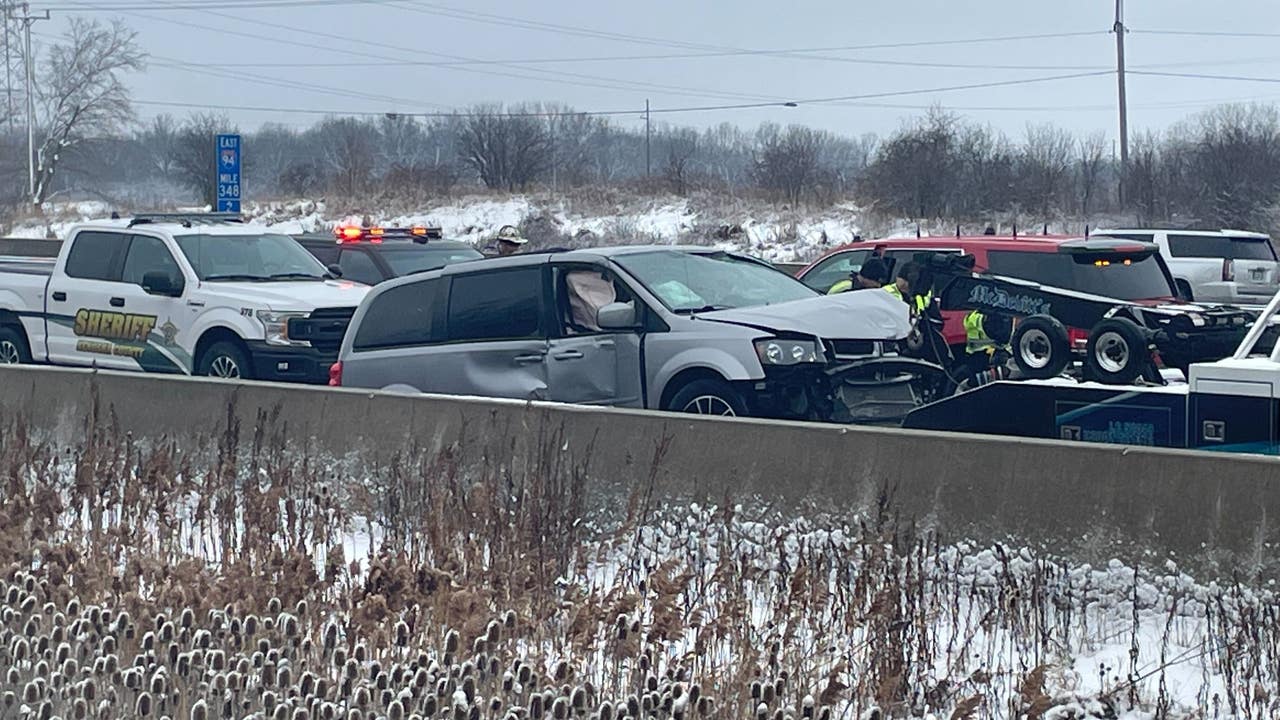 Kenosha County Crash I 94 Shut Down Near State Line For Hours FOX6 kenosha-county-crash-i-94-shut-down-near-state-line-for-hours-fox6