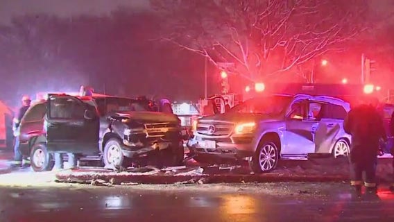 Milwaukee fatal crash; 2 vehicles collide near Sherman and Roosevelt