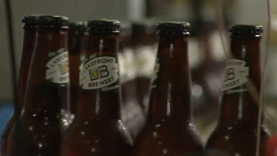 Milwaukee's Lakefront Brewery ditches bottles for cans