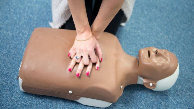 River Hills nurse performs CPR, saves man who collapsed