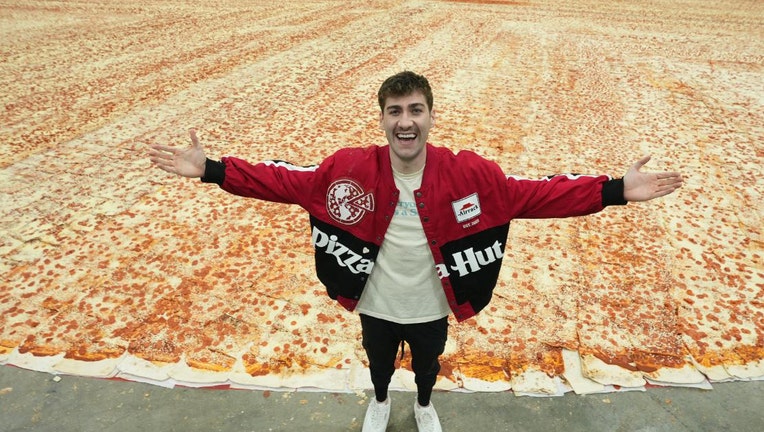 World's largest pizza claimed by Pizza Hut II