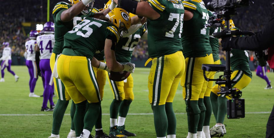 Packers control their postseason fate after routing Vikings 41-17 - Chicago  Sun-Times