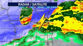 Milwaukee thundersnow reports; what causes the unique phenomenon?