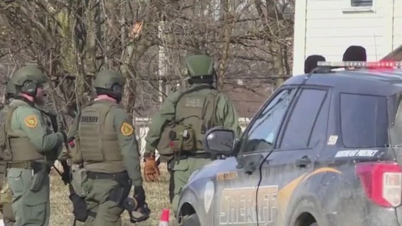Gunshot closes Wisconsin polling site, 75-year-old man arrested