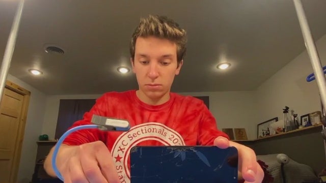 Wausau teen's cellphone fix-it business creating quite the stir