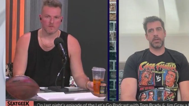 Aaron Rodgers defends darkness retreat