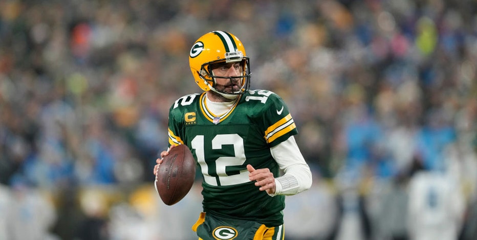 FOX6 News Milwaukee - Spotted at the Milwaukee Bucks game tonight! Green  Bay Packers QB Aaron Rodgers.