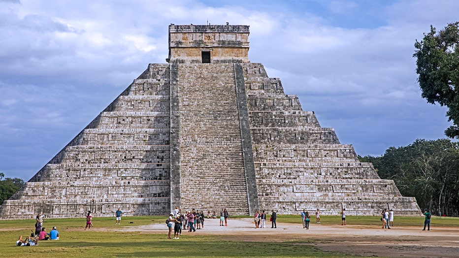 pyramid-mexico