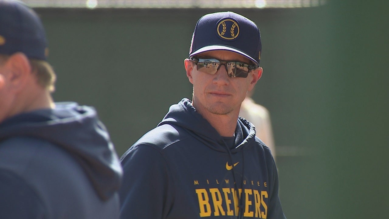 Brewers manager Craig Counsell not focused on future