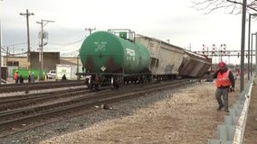 Canadian Pacific train derails in Franklin Park near Chicago