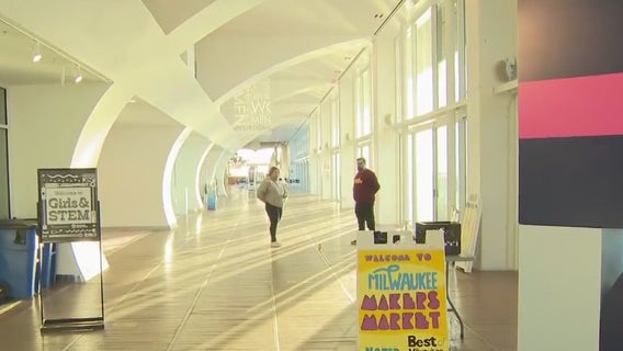 Discovery World's Girls and STEM: Learning from women in science