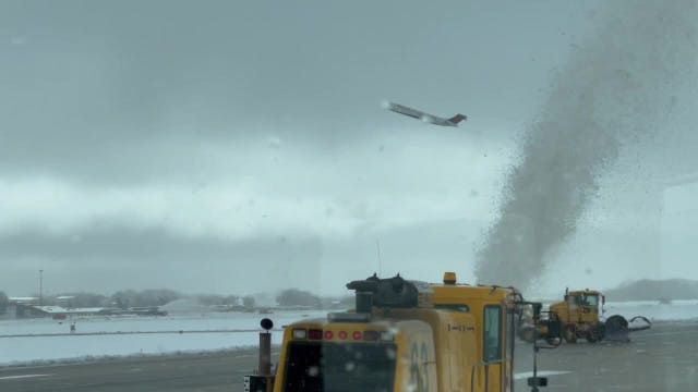 Milwaukee airport snow removal a source of pride for crews