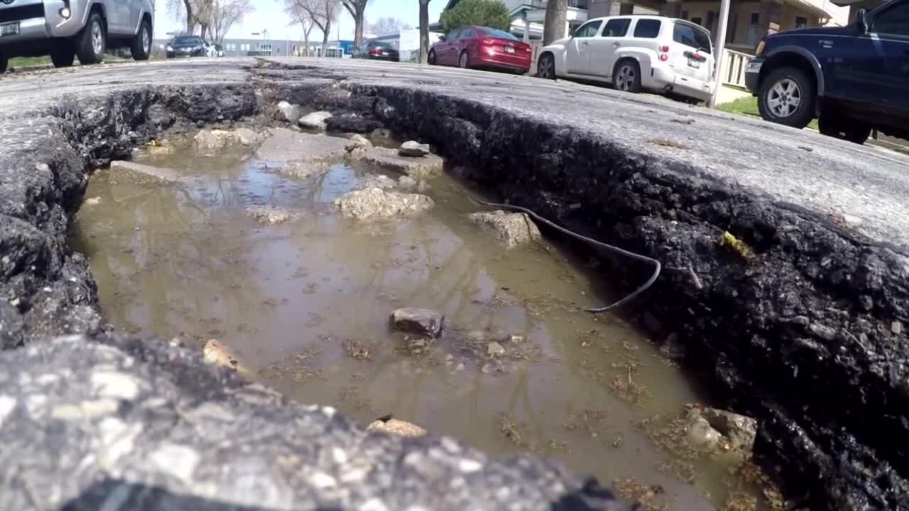 Milwaukee pothole problem frustrates drivers, city leaders | FOX6 Milwaukee