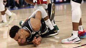 Bucks' Antetokounmpo exits Game 1 with lower back bruise