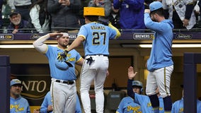 Brewers top Angels, Willy Adames homers