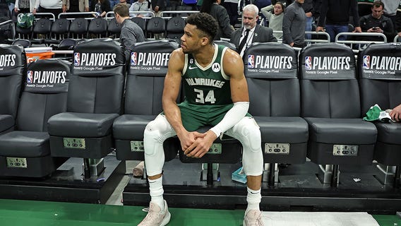 Bucks' Giannis Antetokounmpo gives raw response to postgame question: 'There’s no failure in sports'
