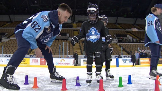 Milwaukee Admirals introduce hockey to 1st-time skaters