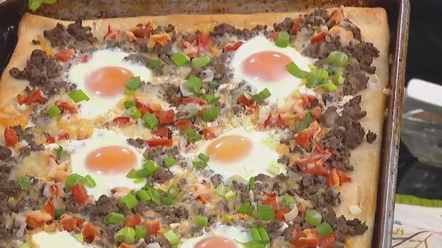 Beef breakfast pizza ole: recipe