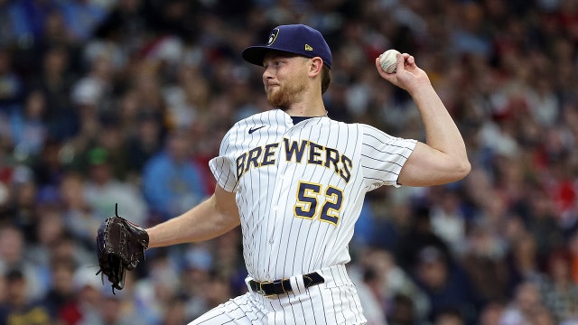 Brewers' winning streak snapped, Cardinals shut out Crew