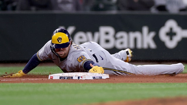 Brewers' Garrett Mitchell shoulder injury, could miss rest of season