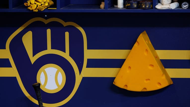 Brewers' new logo leaked