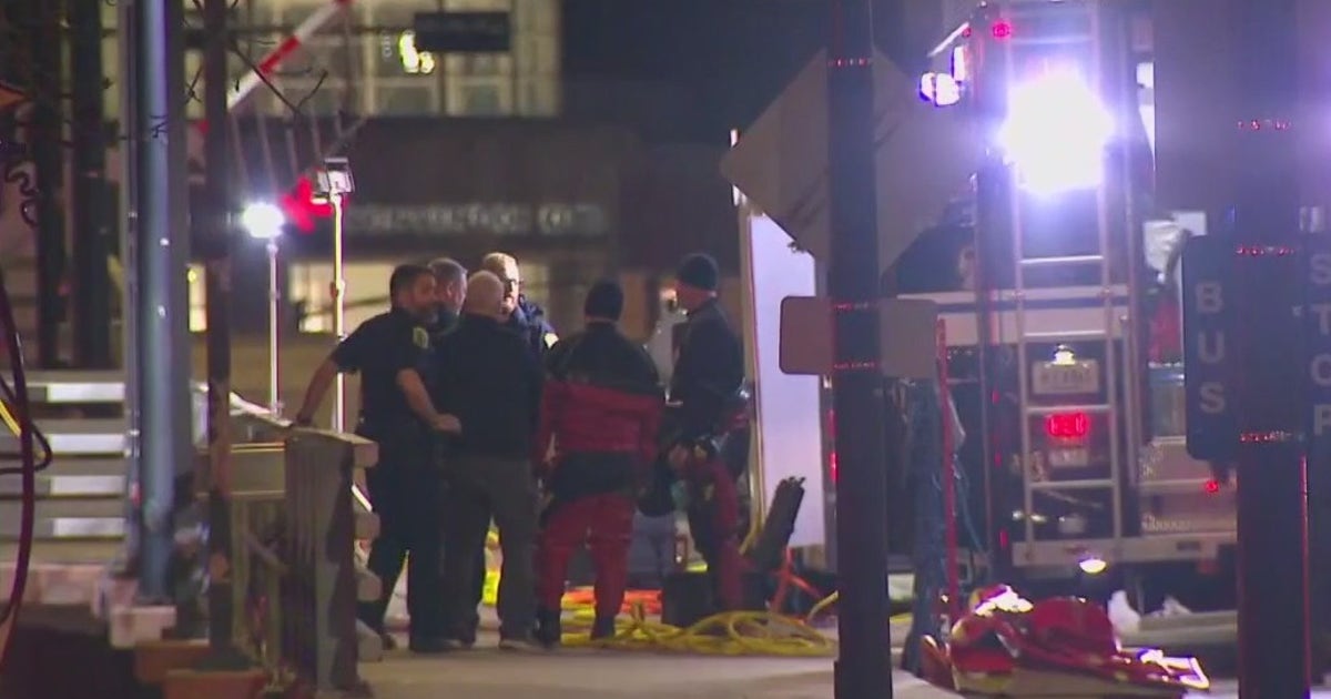 Green Bay police recover vehicle, body from Fox River | FOX6 Milwaukee