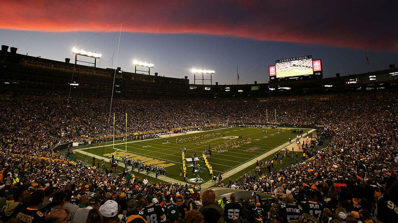 Has fan enthusiasm at Packers games at Lambeau waned in recent years?