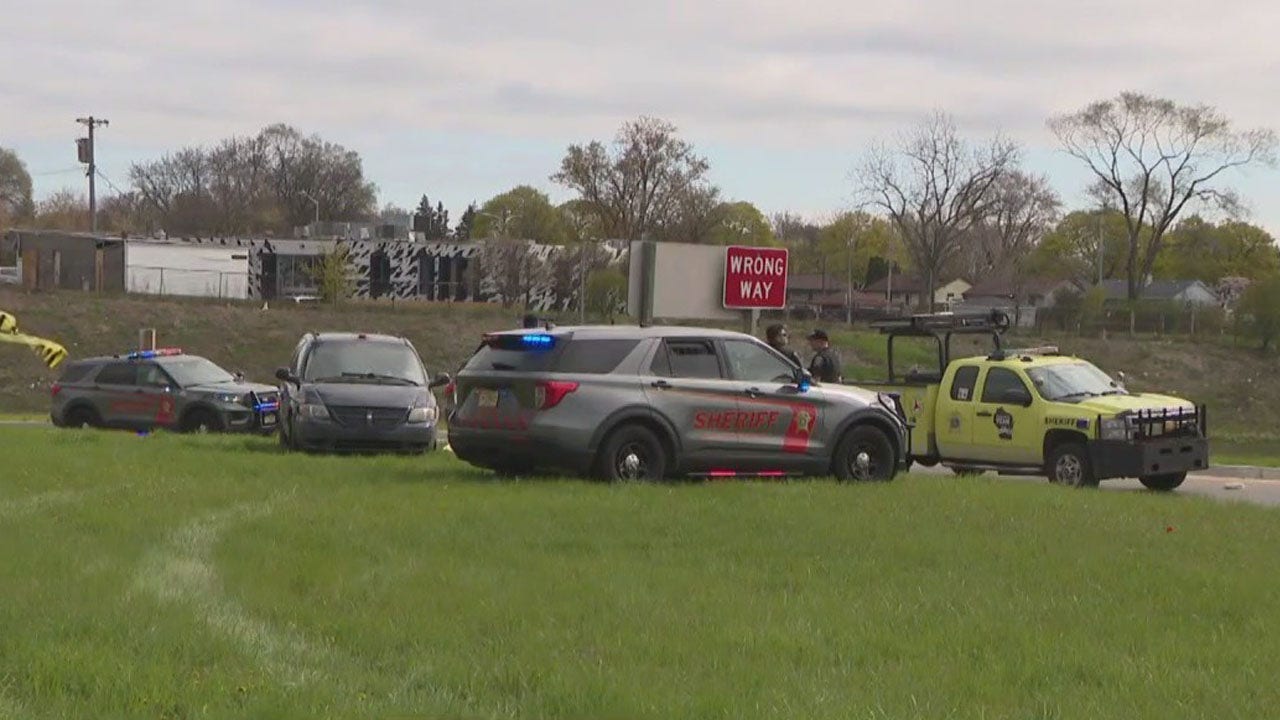 Milwaukee homicide; Highway 145 at 76th Street off-ramp, man dead - Vimarsana News