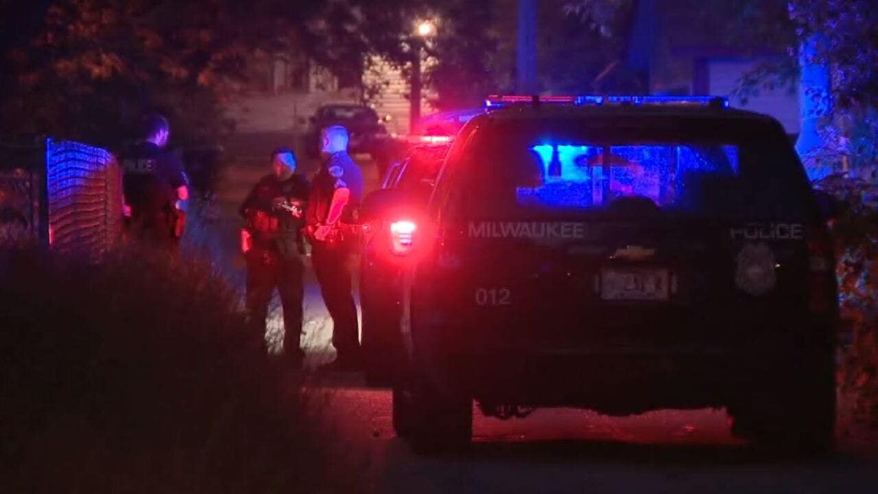 Milwaukee police chase, Racine man arrested near 24th and Brown