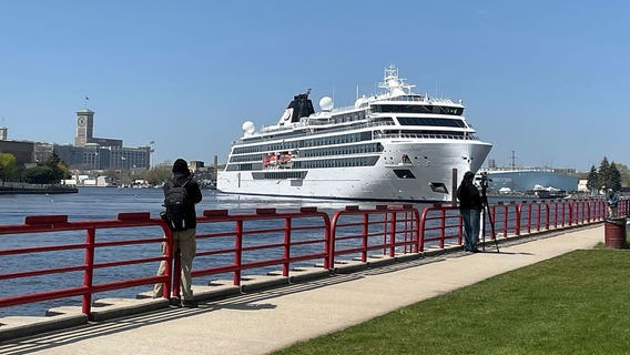 Cruise ship Milwaukee arrival; Viking Octantis, 1st vessel of 2023 season