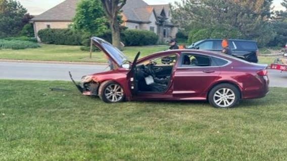 Franklin driver sped away from police, 2 passengers jumped