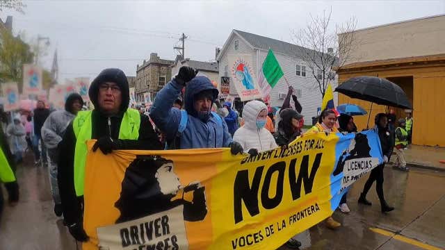 Driver's license for undocumented people; Wisconsin advocates march