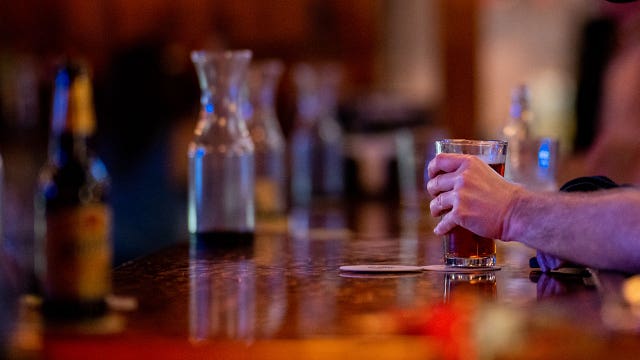 Serving alcohol in Wisconsin; bill would allow 14-year-olds to do it