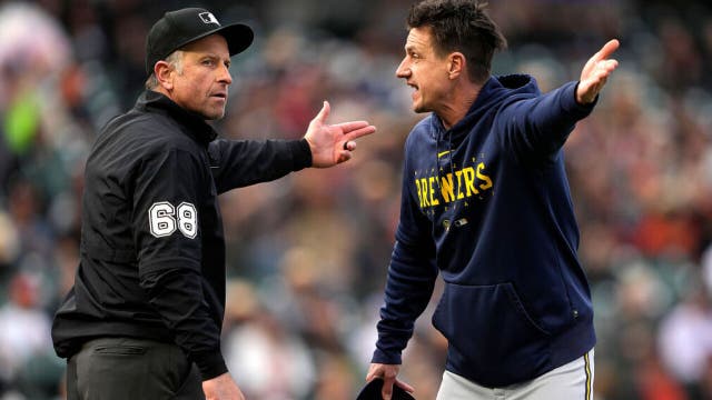 Giants beat Brewers, Counsell ejected