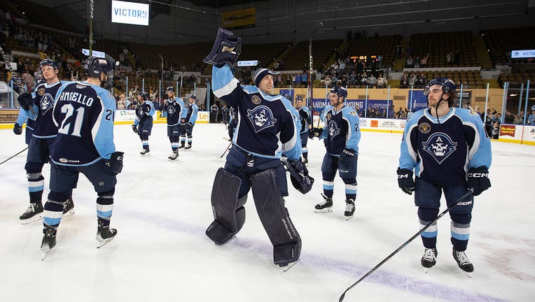 Milwaukee Admirals –